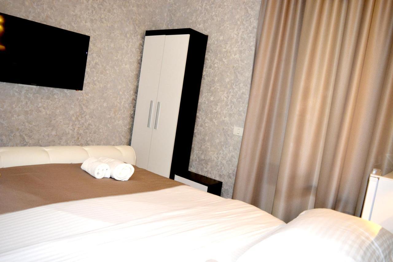 Hotel Arizet Boutique Mamaia Extérieur photo
